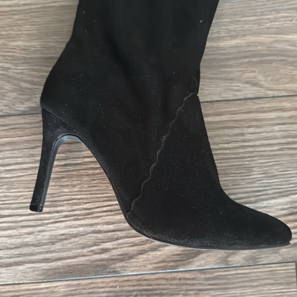 Over the Knee Suede Boots SIZE 6 LIKE NEW!! - Picture 2 of 8